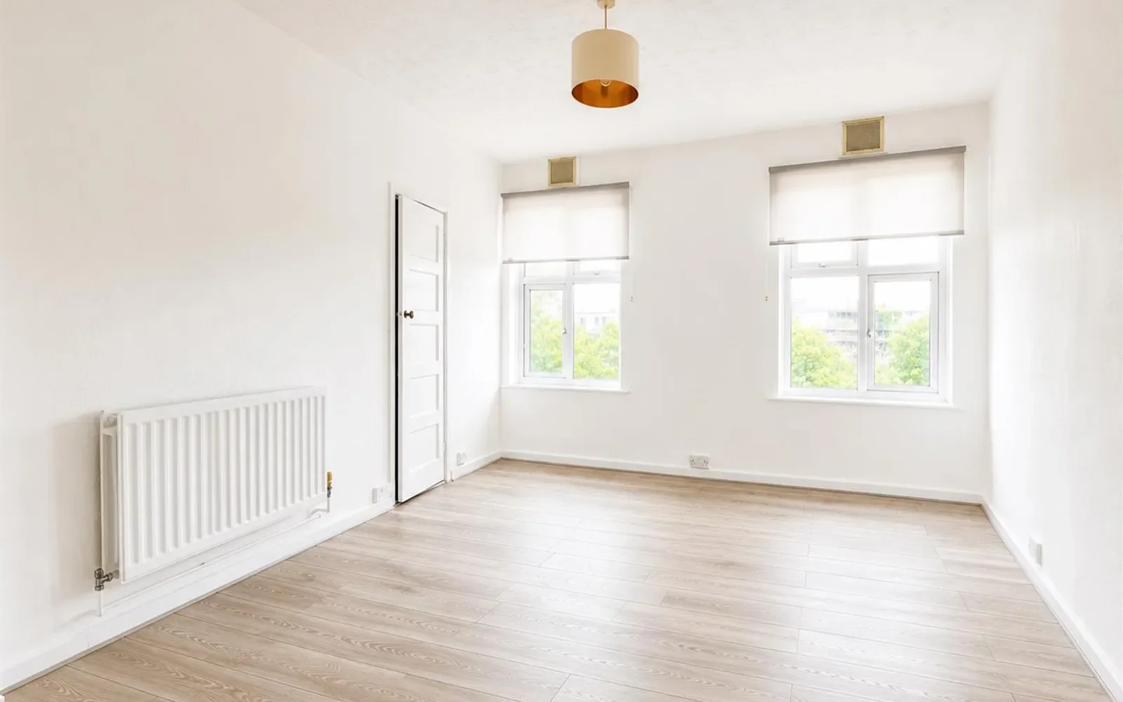 Flat Brixton Hill in Greater London