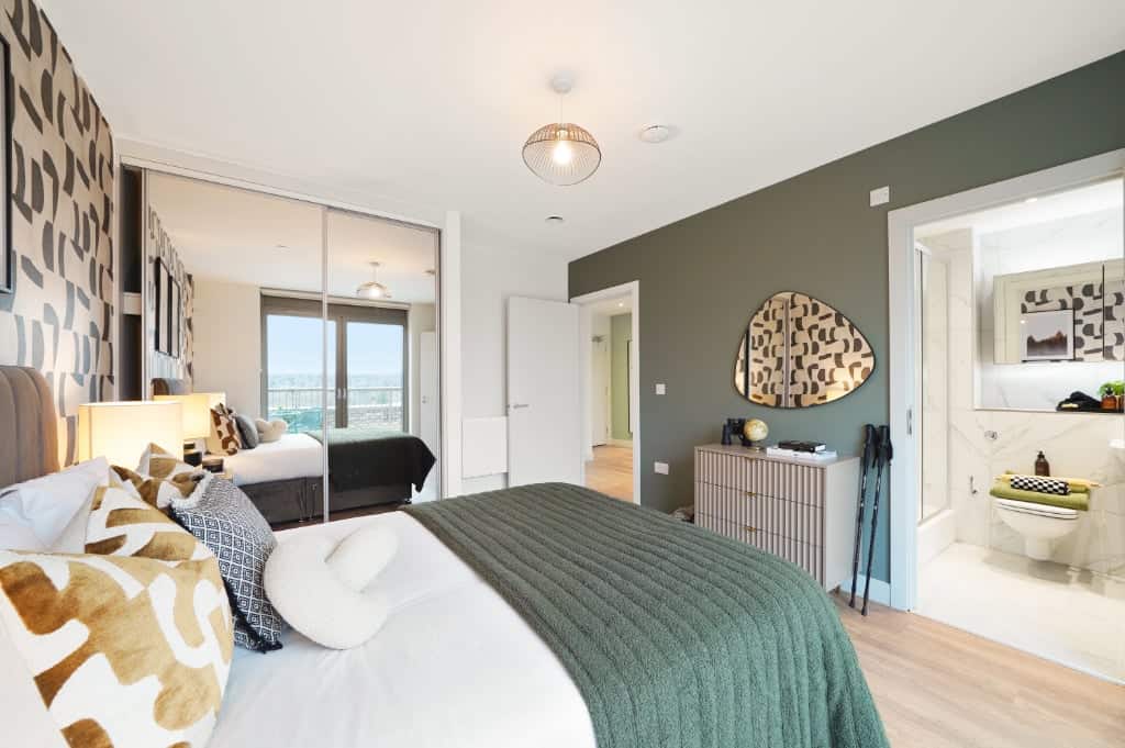 Flat Randalls Way in Mole Valley