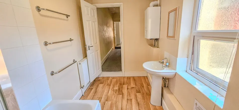 Room Carholme Road in Lincoln