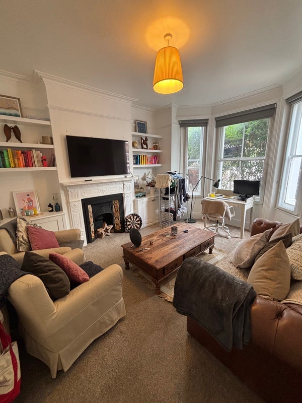 Room Latchmere Road in Greater London