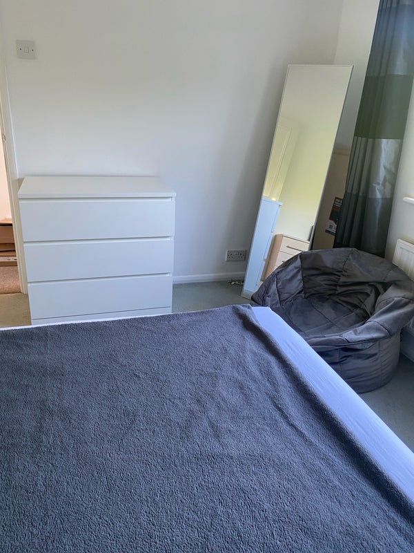 Room Smithfield Road in White Waltham