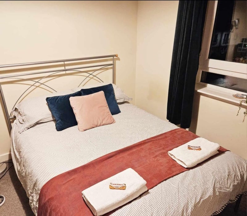 Flat Albion Gardens in City of Edinburgh