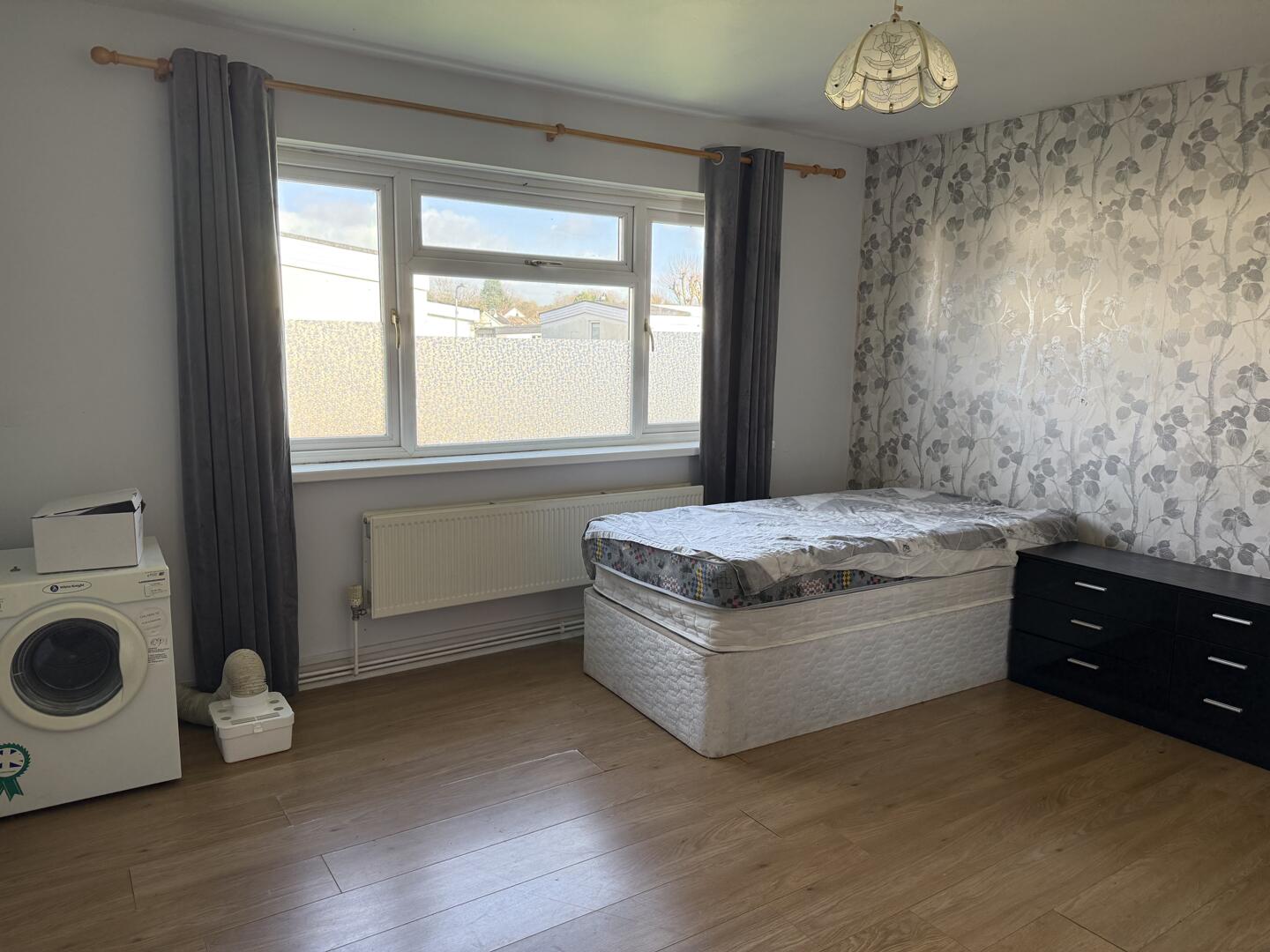 Flat Tairfelin in Bridgend