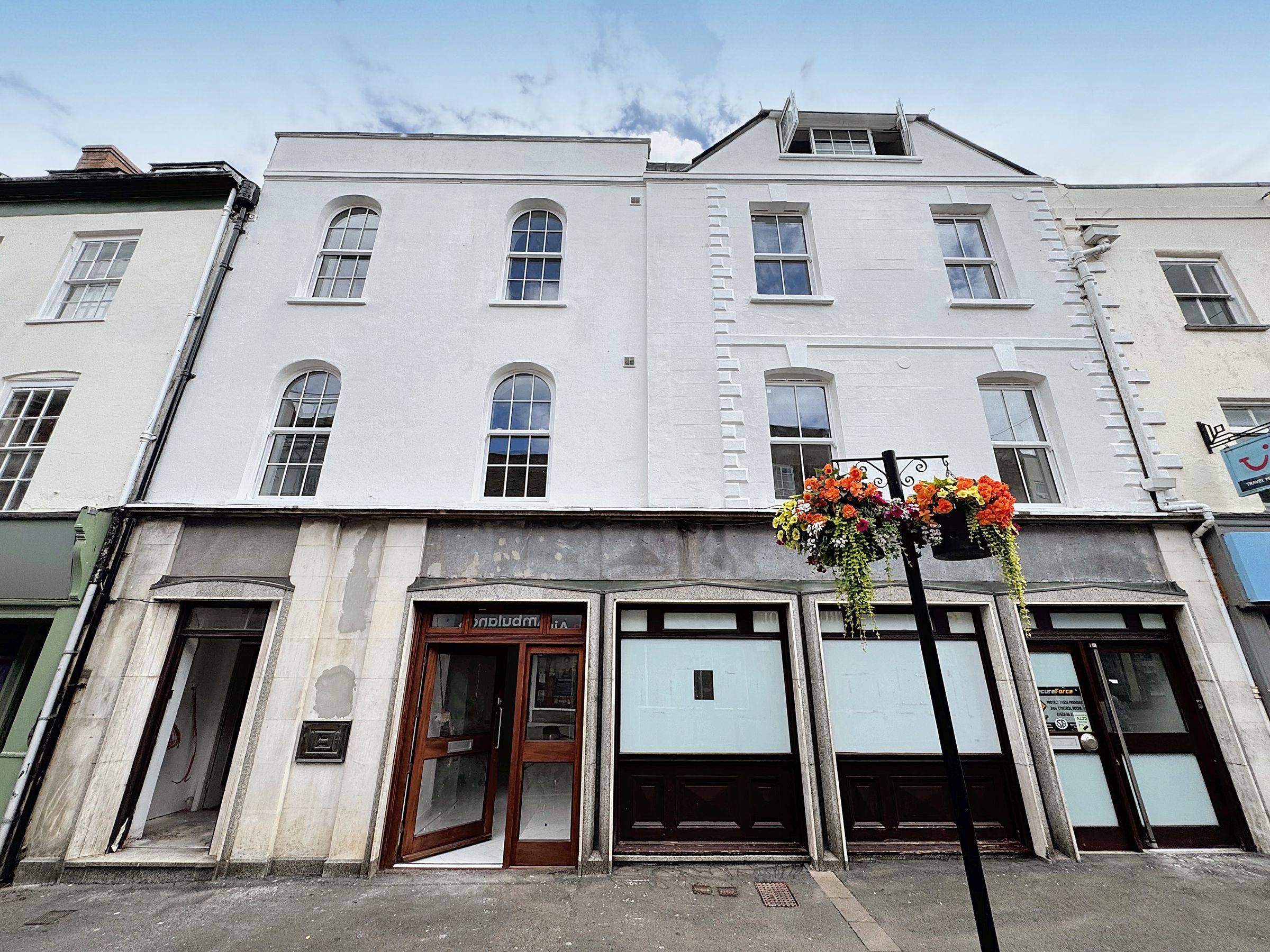 Flat Fore Street in Mid Devon