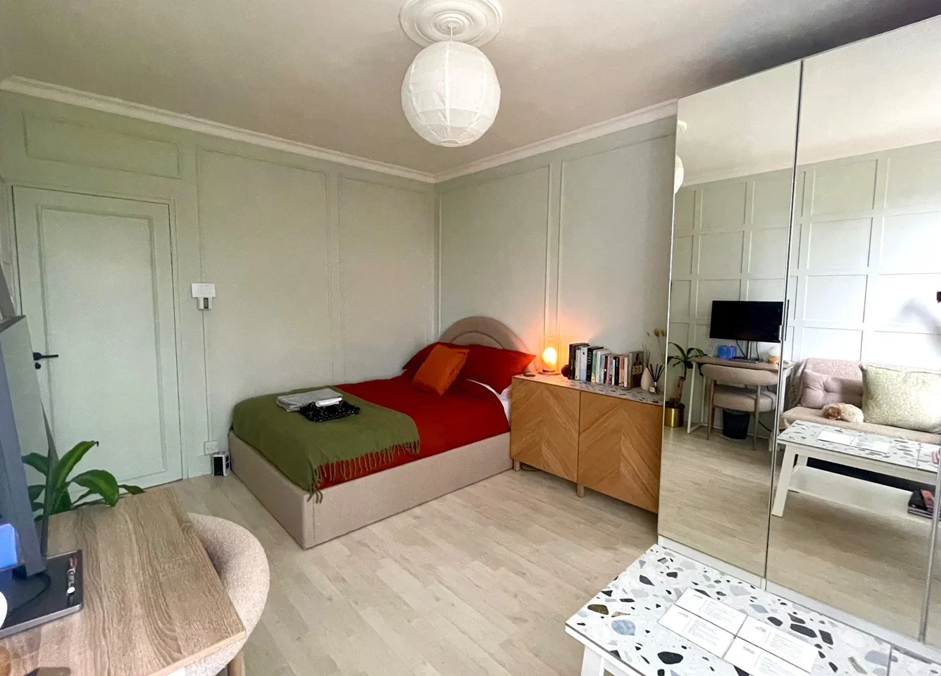 Flat Cleveland Gardens in City of Westminster