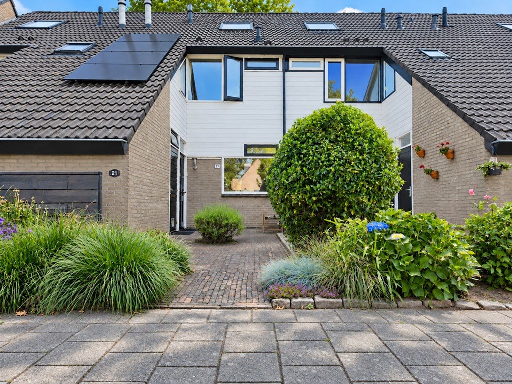 Huis Simon Vestdijkstraat 21 in Hengelo