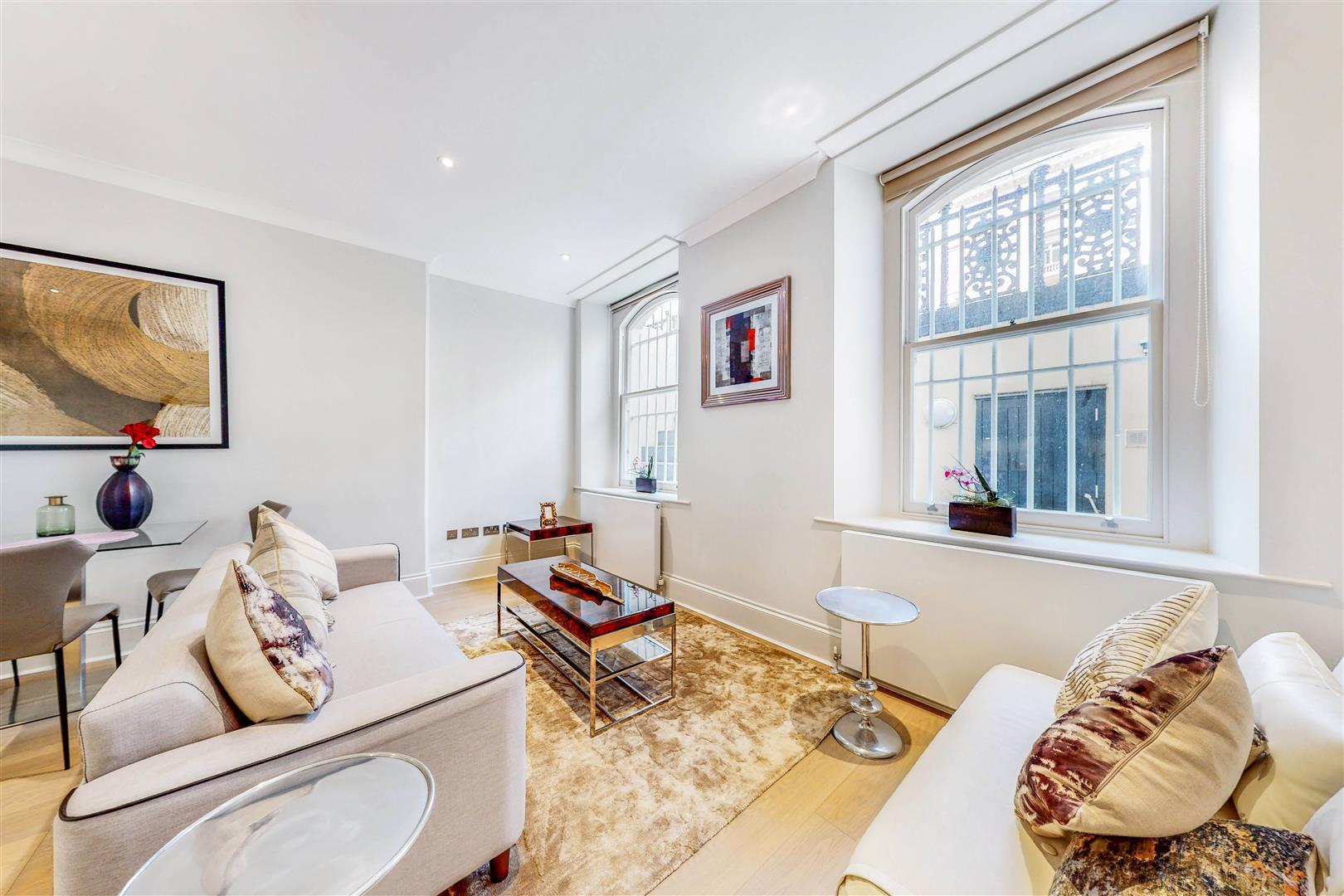 Flat Queen's Gate Terrace in Greater London