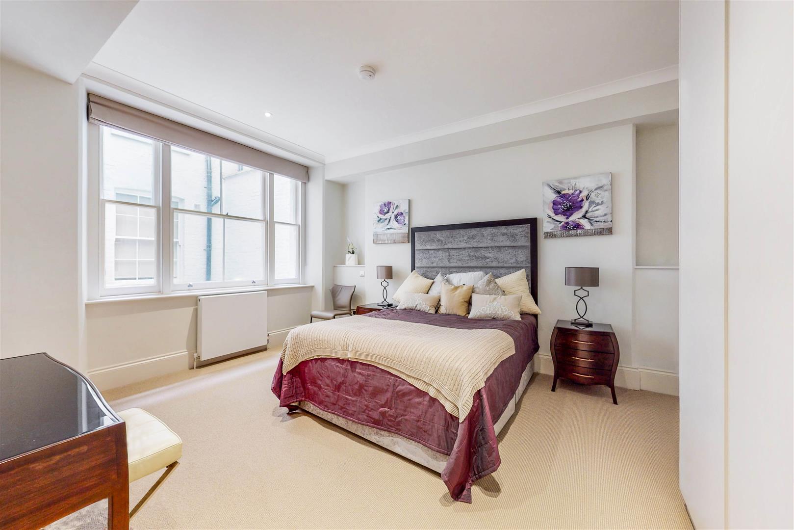 Flat Queen's Gate Terrace in Greater London