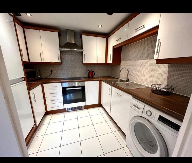 Room Middlewood Street in Salford