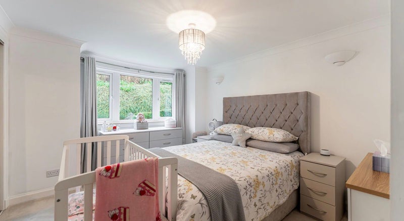 Flat Fernlea in Glasgow