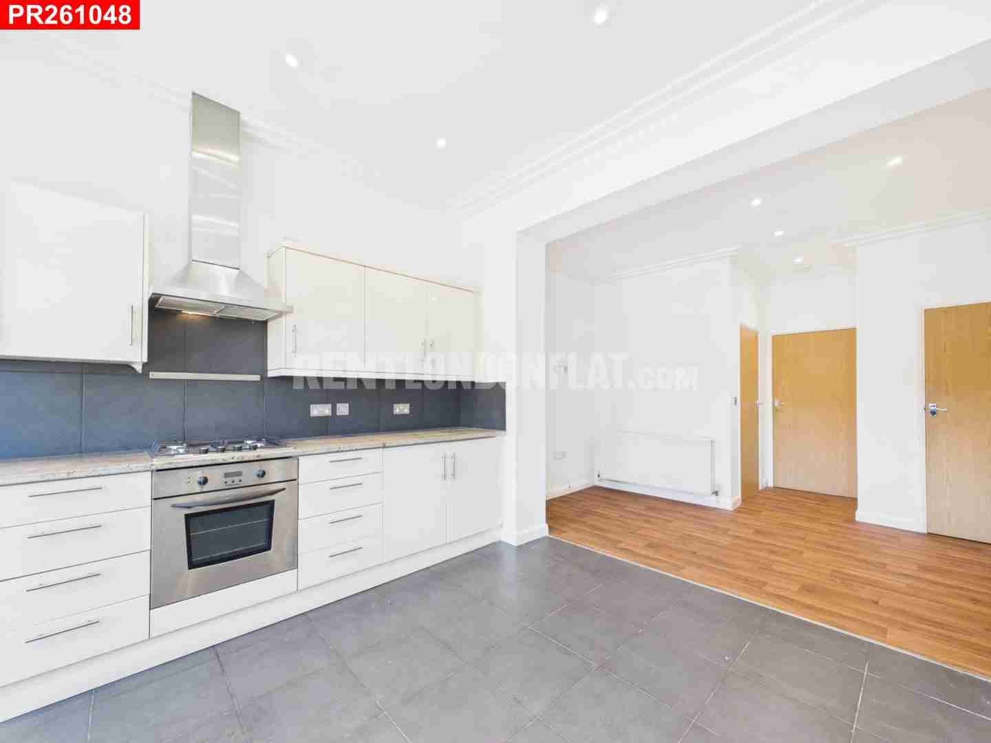 House Fruen Road in Greater London