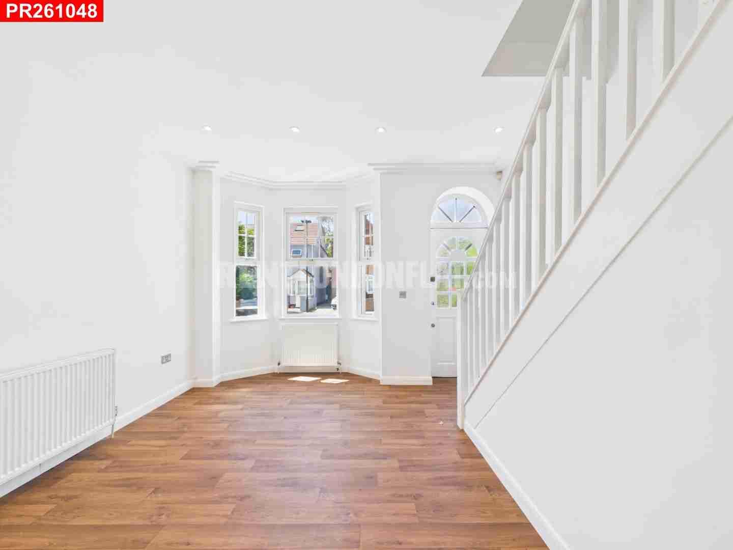 House Fruen Road in Greater London
