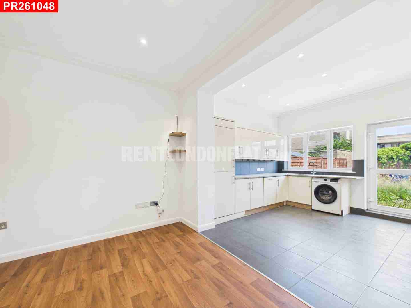 House Fruen Road in Greater London