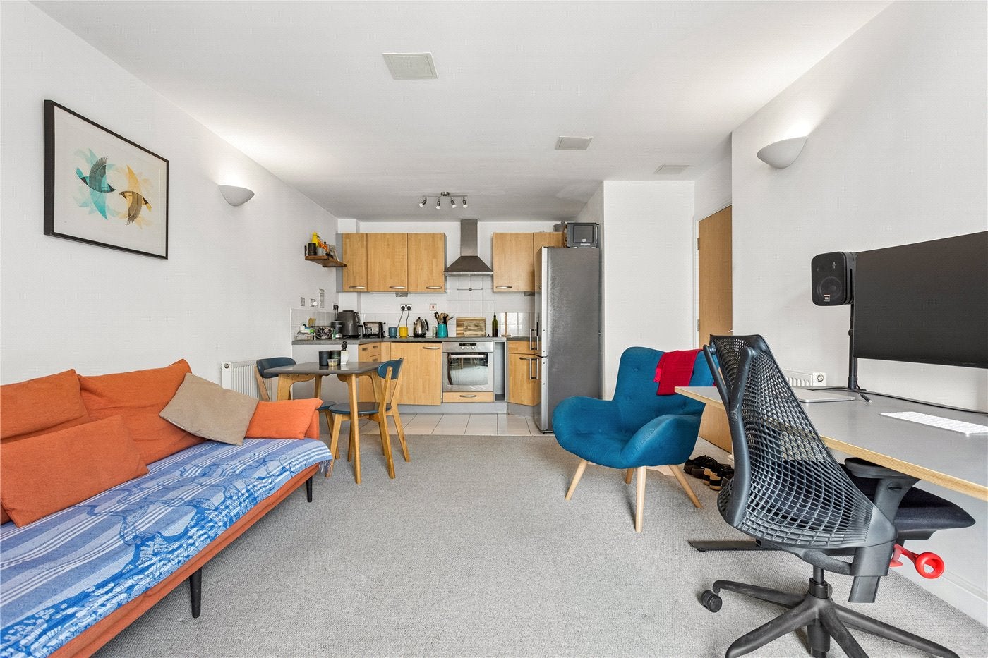 Flat Martello Street in Greater London