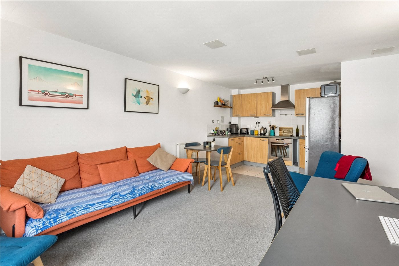 Flat Martello Street in Greater London