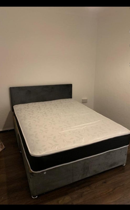 Room Chiswell Square in Greater London