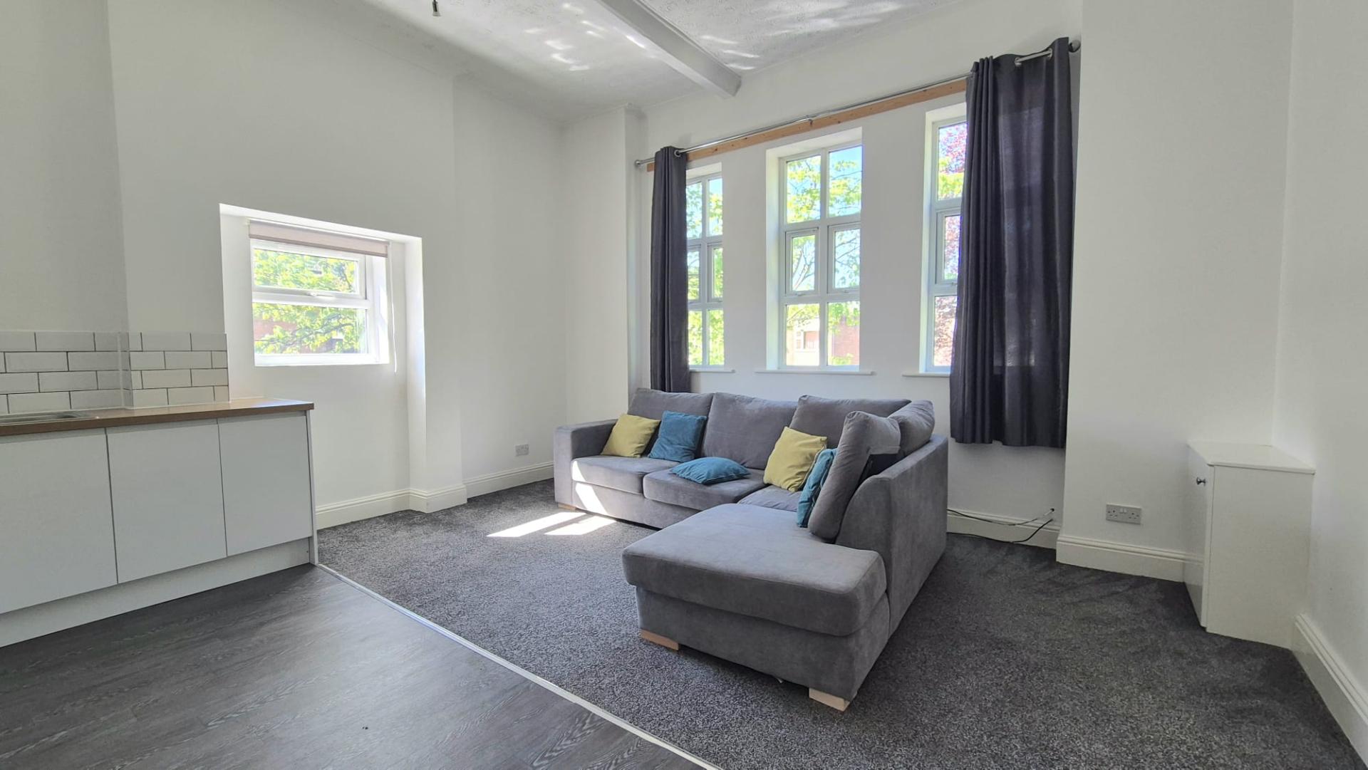 Flat Ladybarn Crescent in Manchester