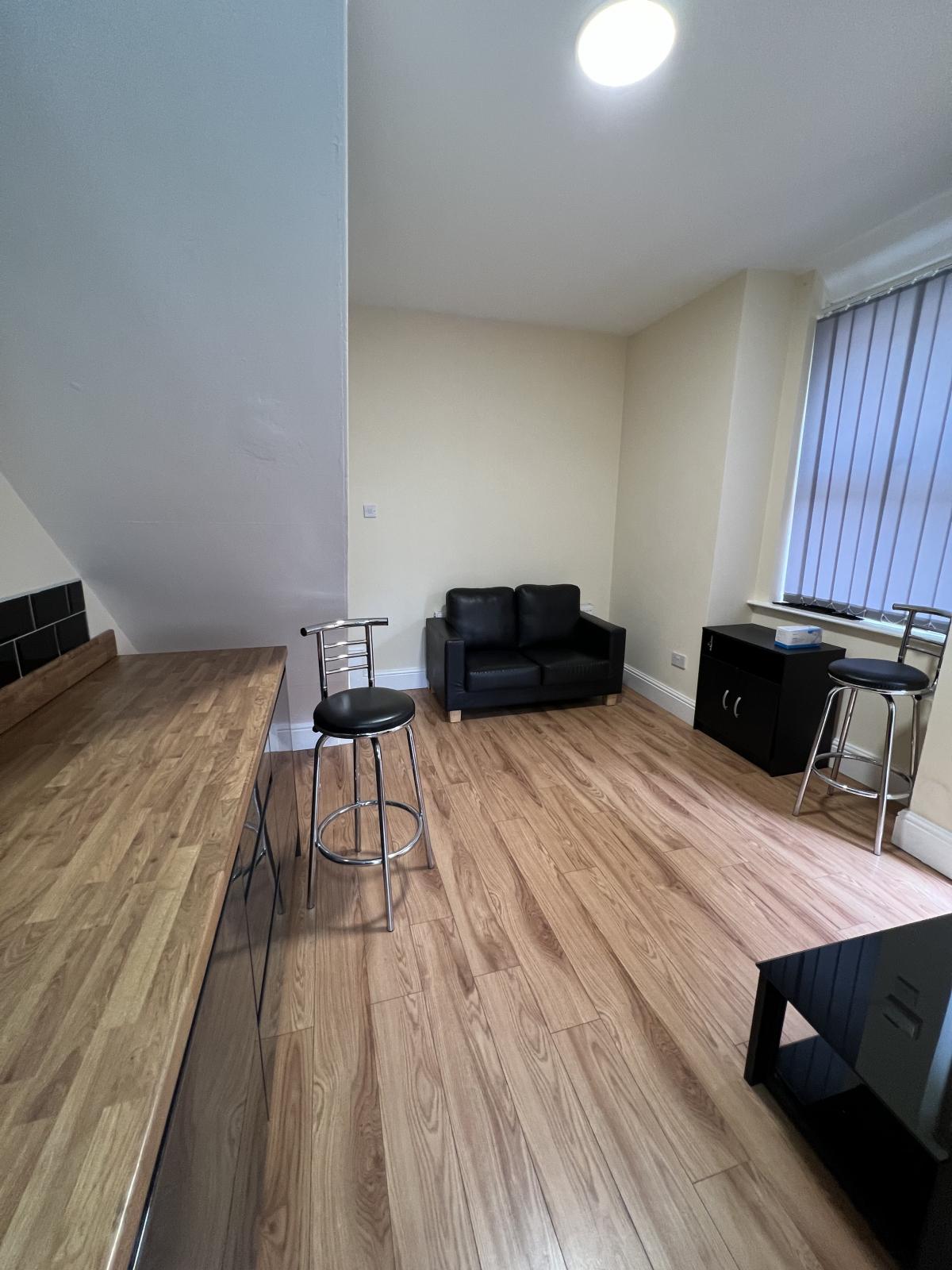 Flat Brighton Grove in Manchester