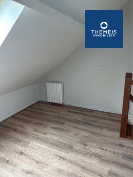 Appartement Place Saint-Christophe à Châteaufort