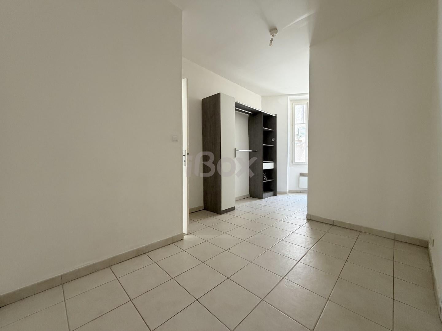 Appartement Place François Bernard à Cuers