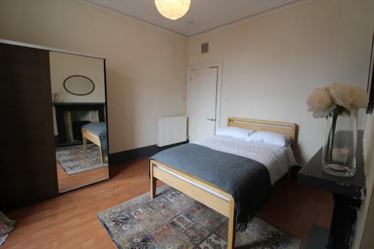 Flat Rosemount Place in Aberdeen City