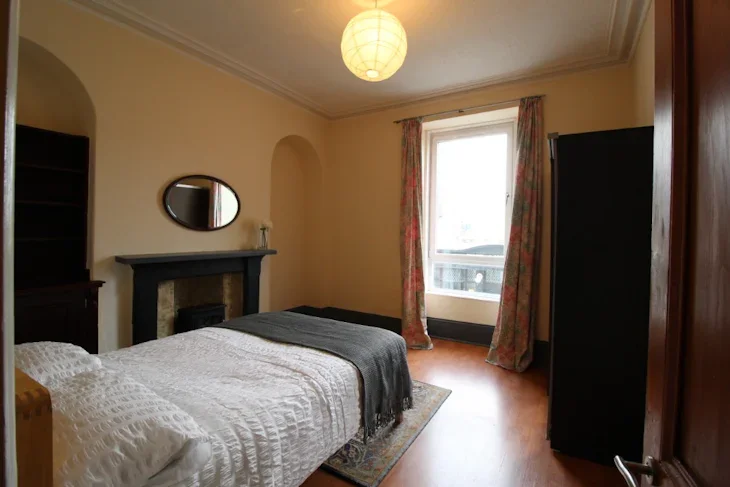 Flat Rosemount Place in Aberdeen City