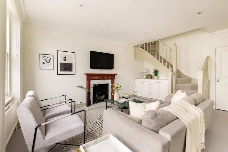 Flat Charleville Road in Greater London