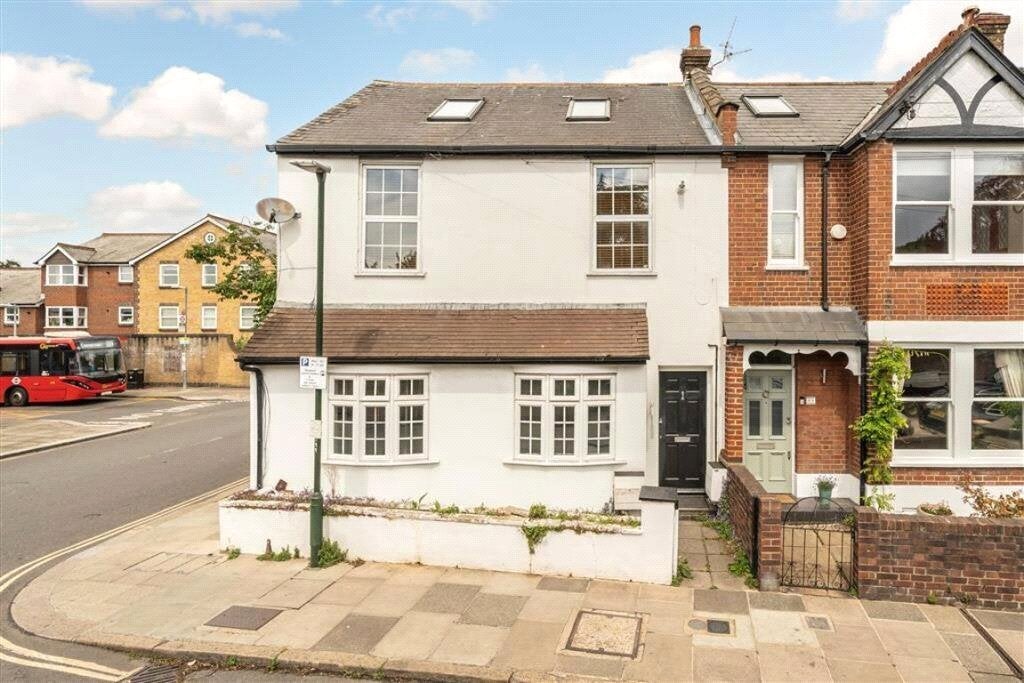 Flat North Worple Way in Greater London