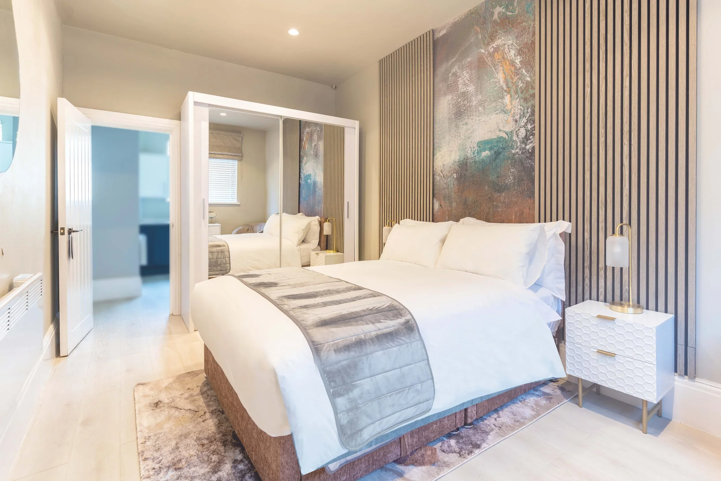 Flat Bath Road in Greater London