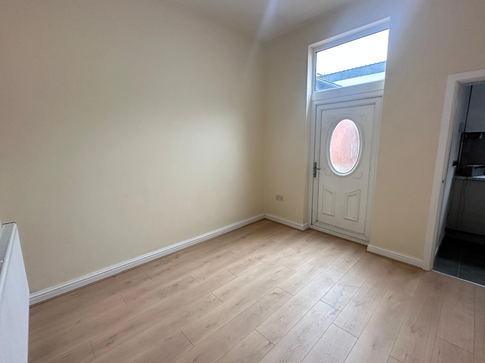 Flat Birchfield Drive in Rochdale