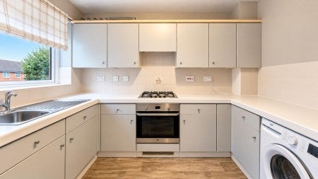 House Cotswold Way in Greater London