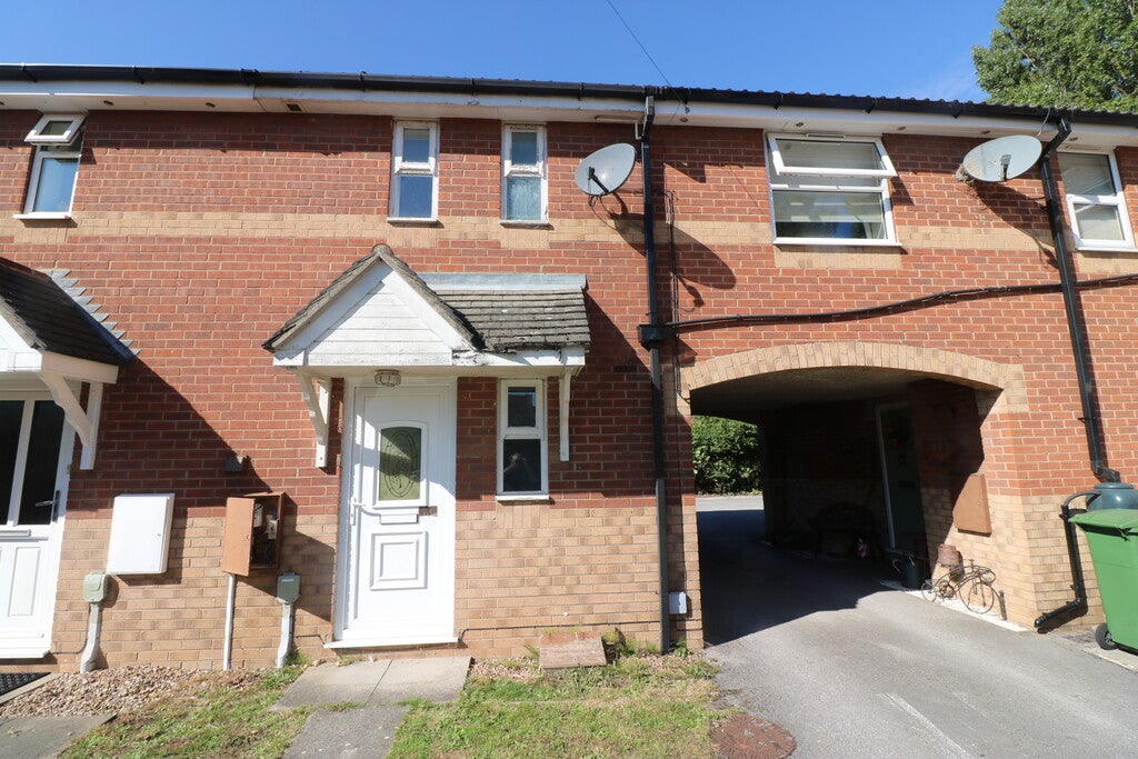 House Blackburn Avenue in Brough