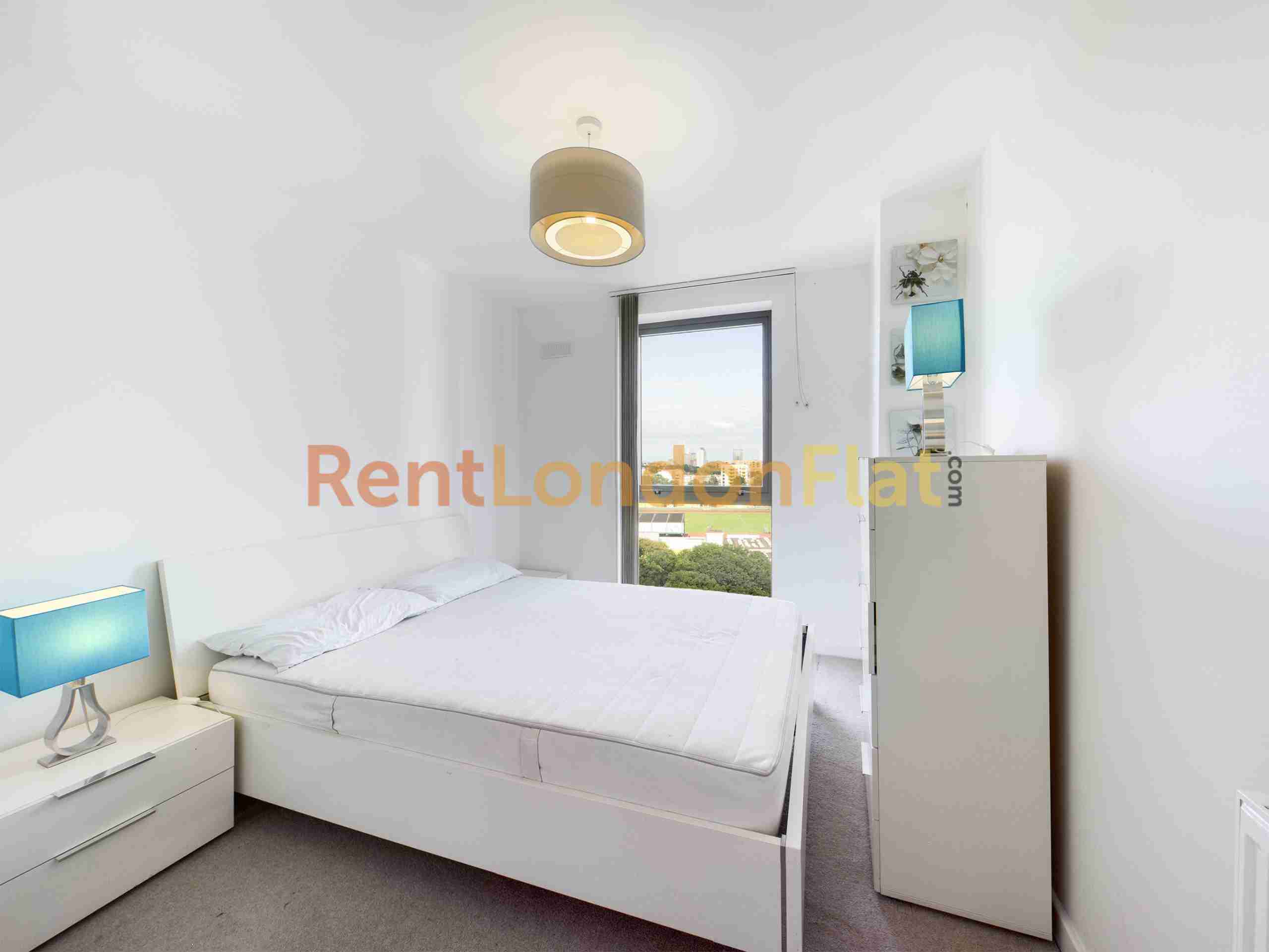 Flat Ben Jonson Road in Greater London