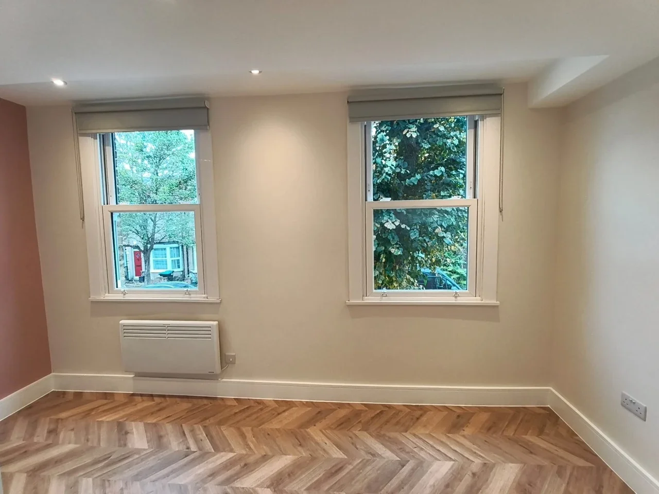 Flat Clive Road in Greater London