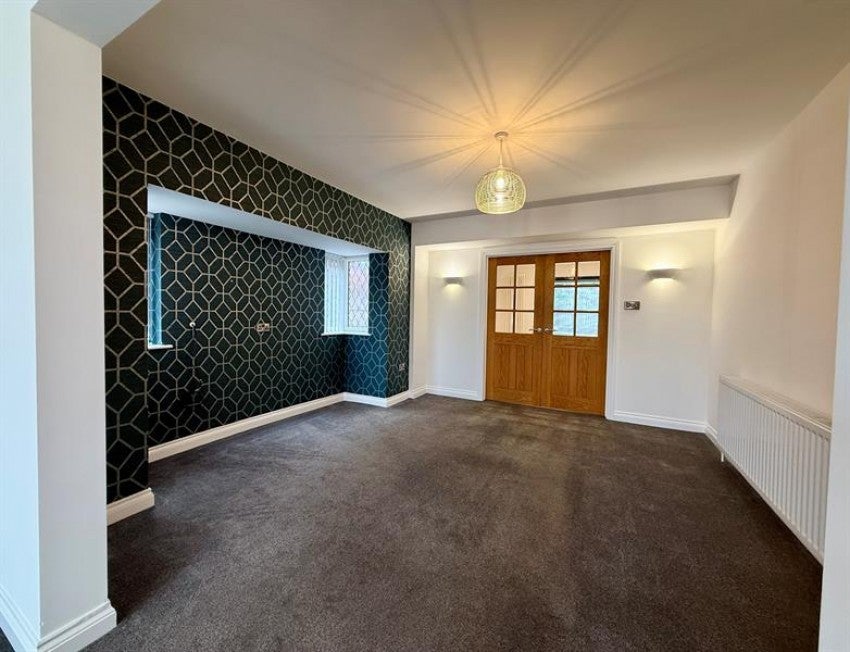 House Mendip Close in Stockport