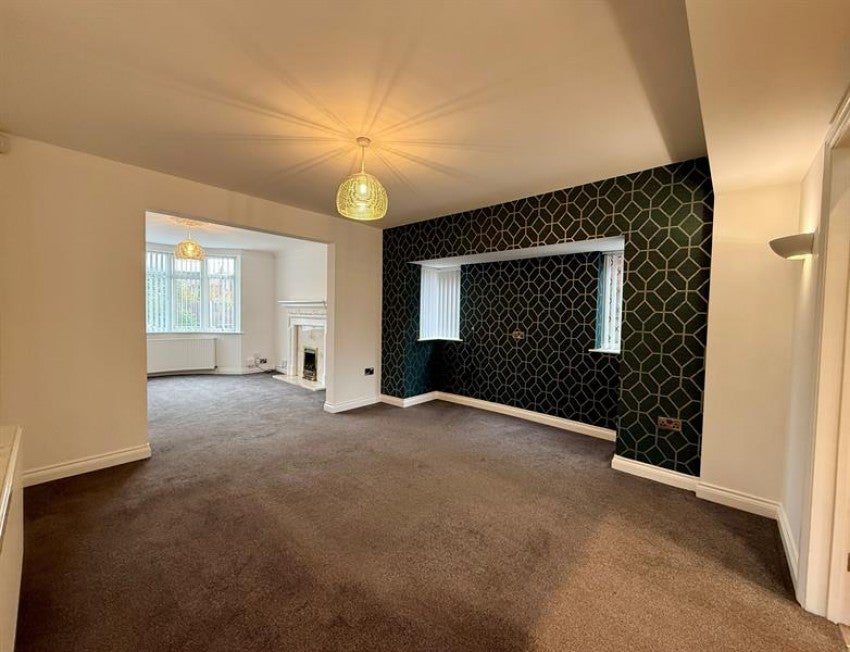 House Mendip Close in Stockport