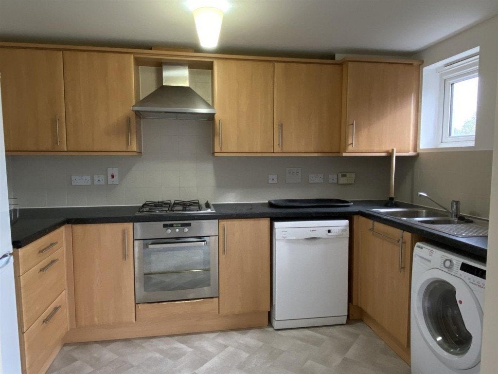 Flat Tanners Row in Wokingham