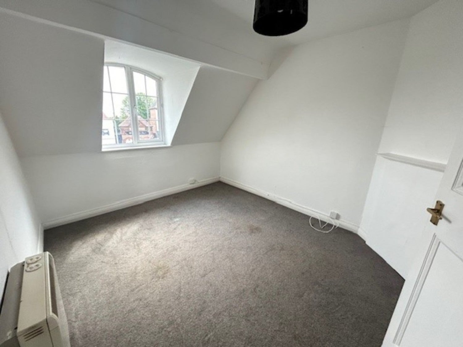 Flat Broadfields Road in Birmingham