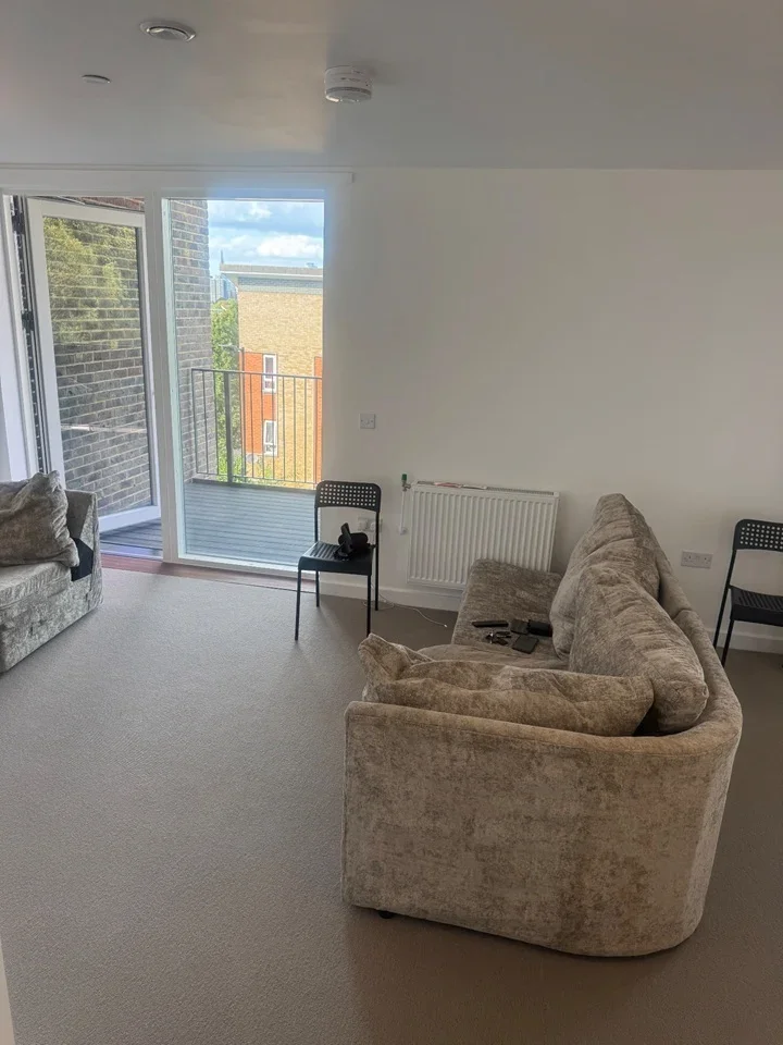 Room Water Mews in Greater London