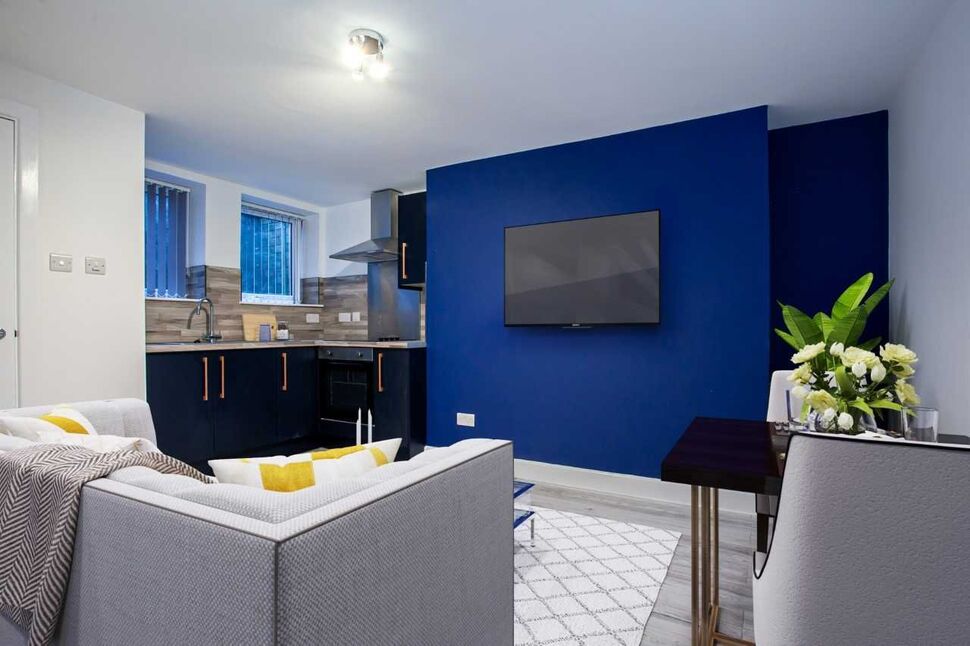 Flat Grosvenor Road in Newcastle-under-Lyme