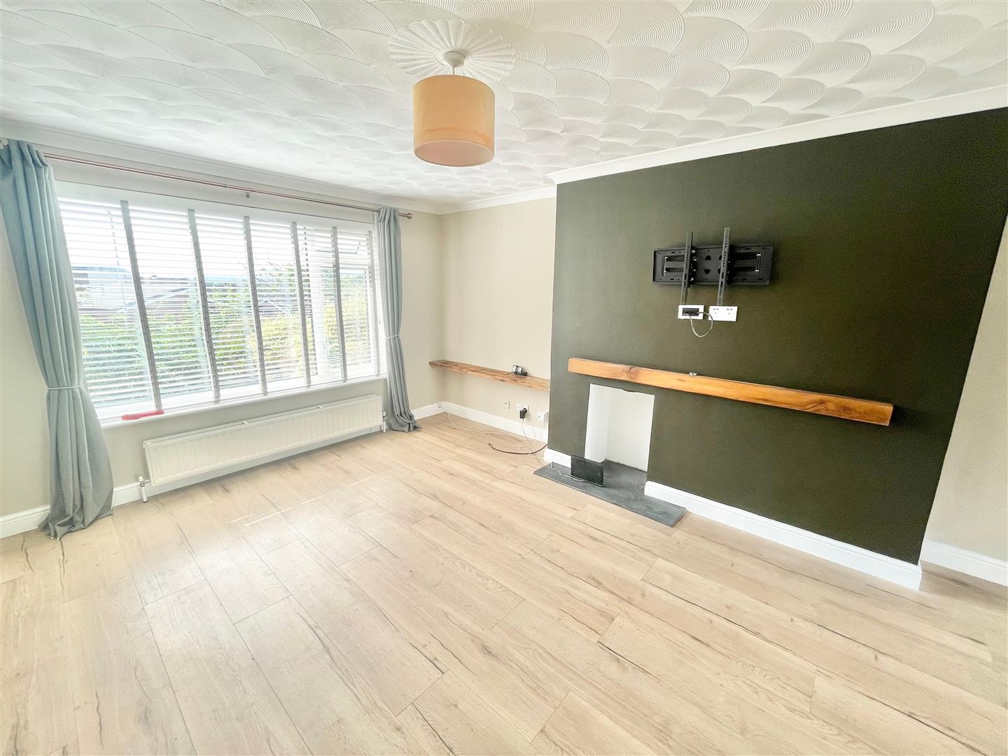 House Springwood Close in Plymouth