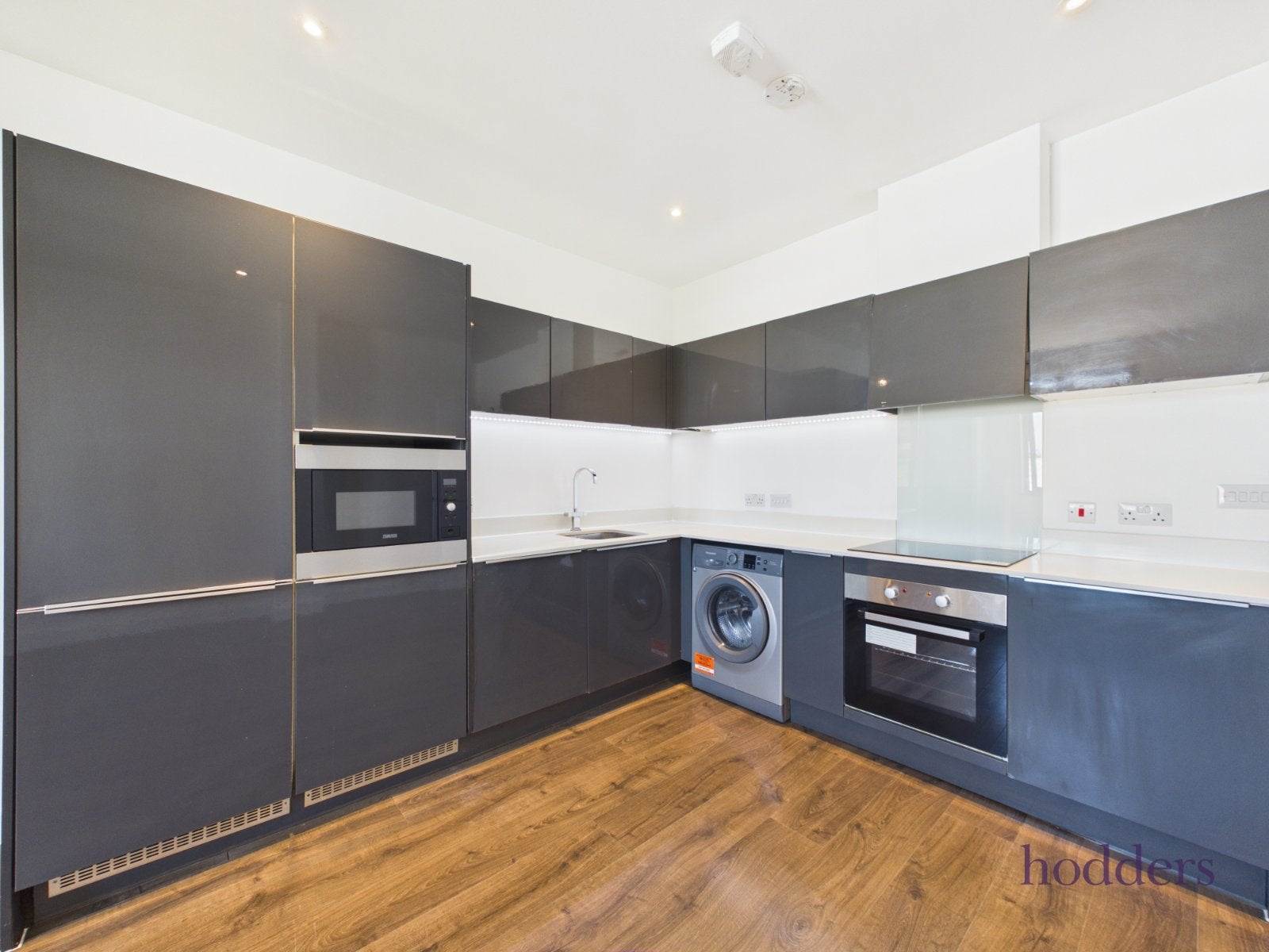 Flat Hanworth Lane in Borough of Runnymede