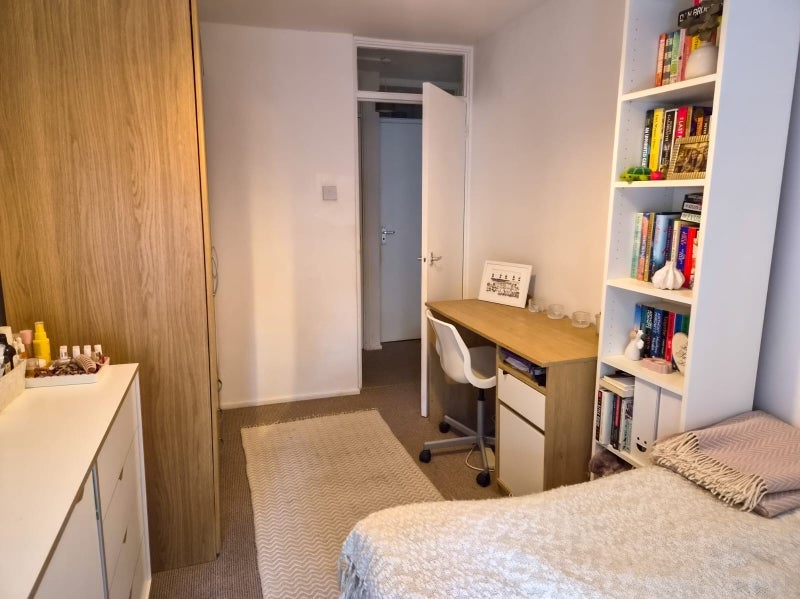 Room Upper Caldy Walk in Greater London