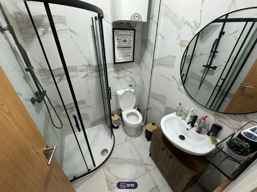 Flat Burdett Road in Greater London