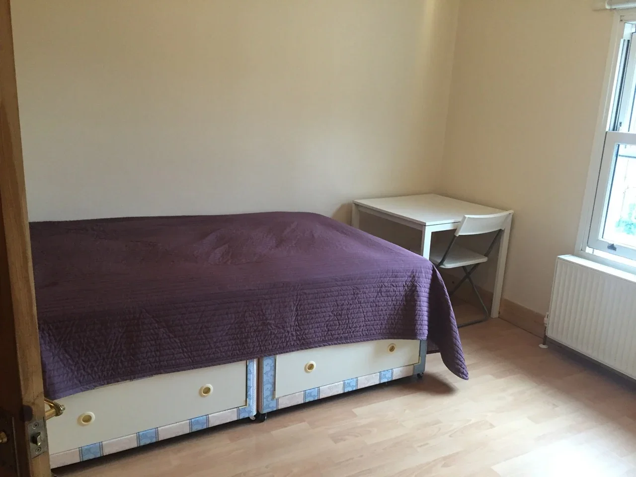 Flat Talgarth Road in Greater London