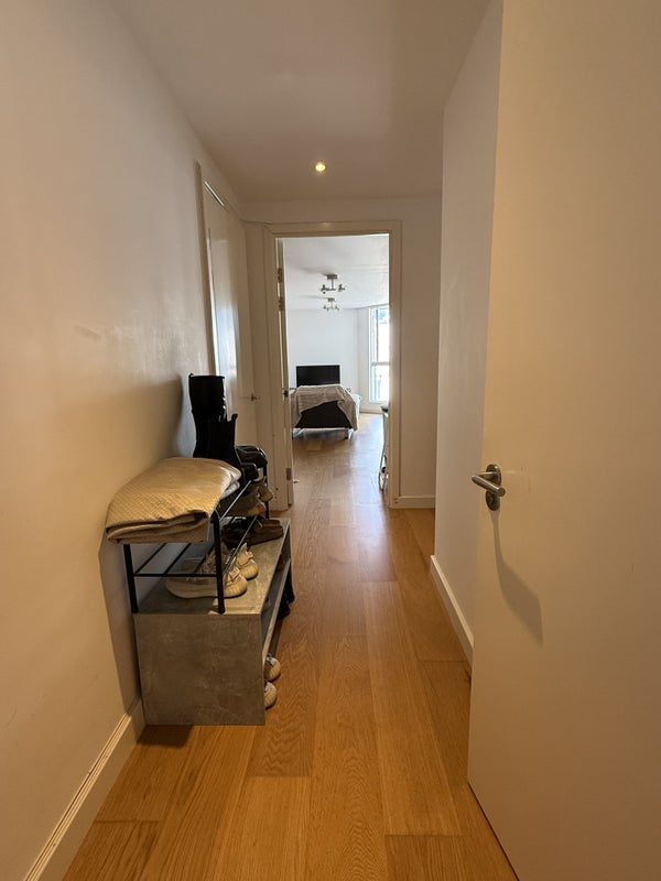 Room Canada Street in Greater London