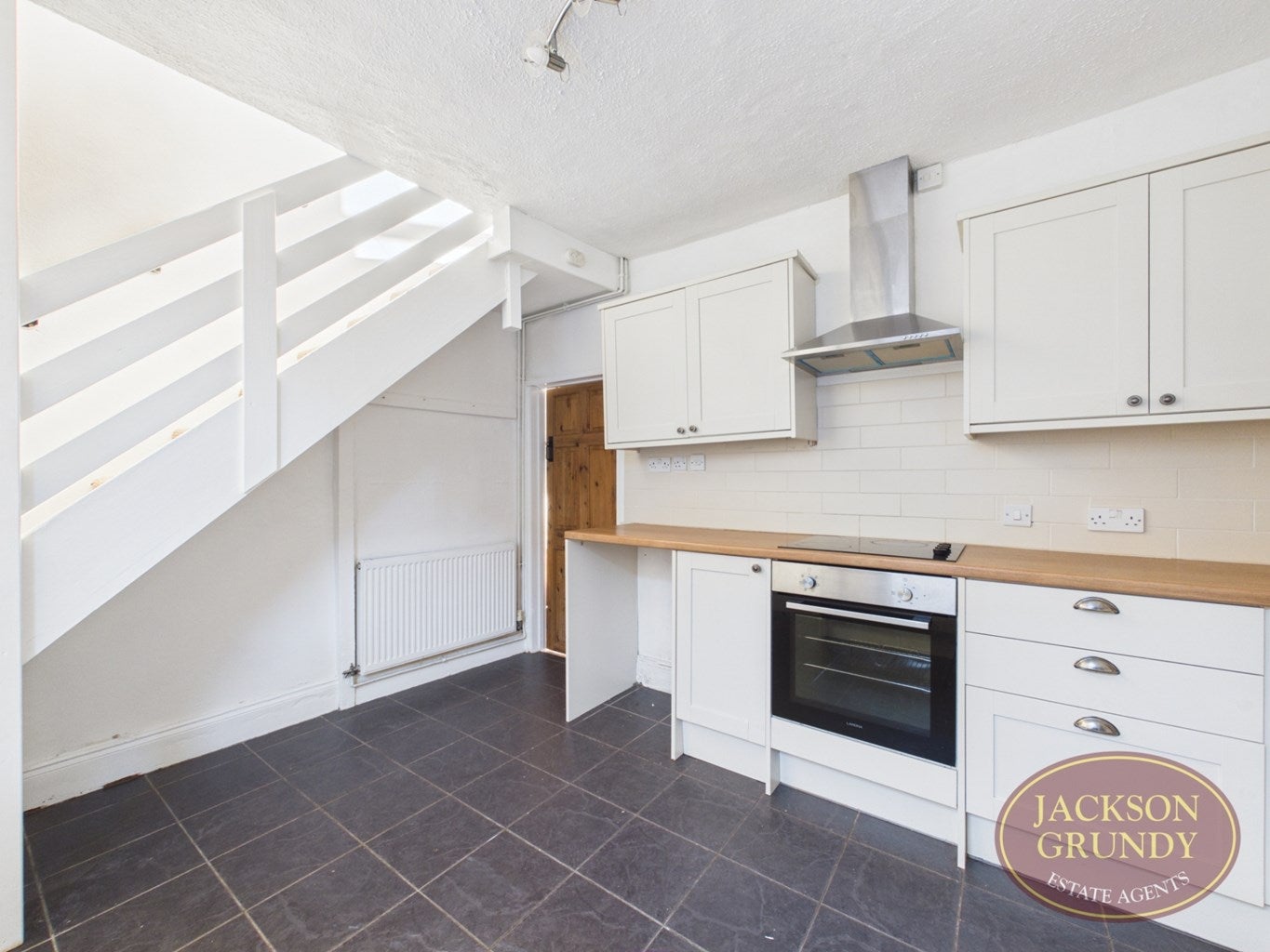 House Sanders Terrace in Long Buckby