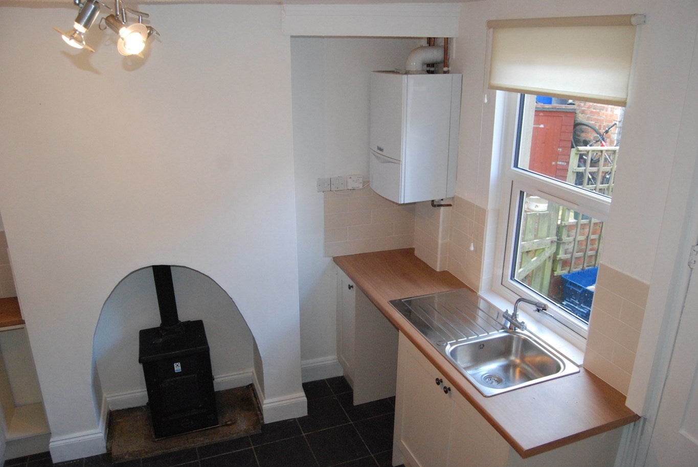 House Sanders Terrace in Long Buckby
