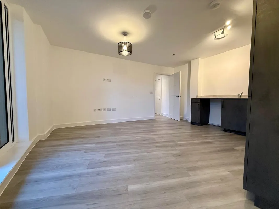 Flat Parkstone Road in Poole