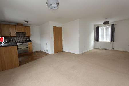 Flat Johnson Way in Nottingham